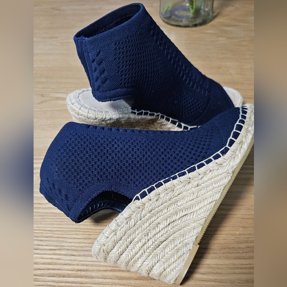Steven by Steve Madden Evers Navy Knit Espadrille Wedge Sandals Size 6.5